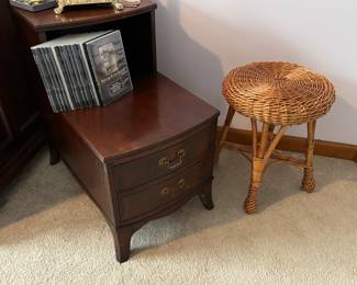 Mahogany end table, wicker stool