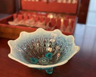 Northwood blue opalescent pearl bowl 