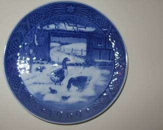 MARK blue and white winter plate