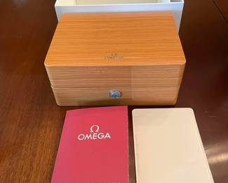 Omega Wood Presentation Box