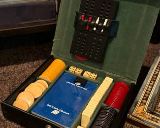 Vintage united airlines game set 