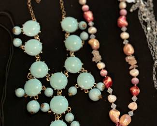 Beautiful bubble necklace