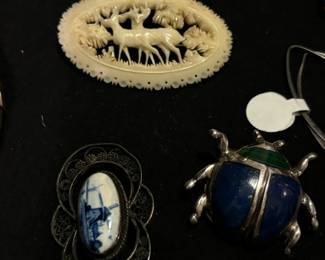 Antique Dutch silver filigree and hand painted brooch