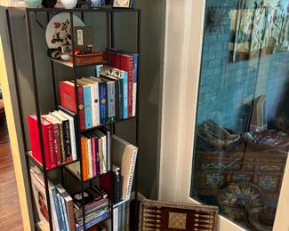 Cute book shelf / display shelf