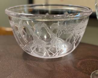 Beautiful giraffe bowl