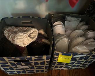 Slippers, hats, gloves