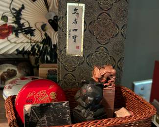 Chinese book and trinkets 