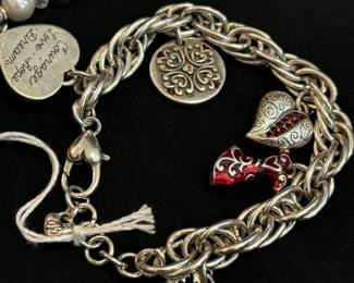 Charm bracelet 