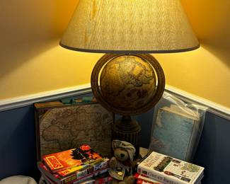 Neat globe lamp, books, puzzel