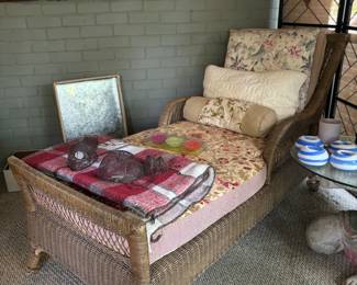Wicker lounge chair 