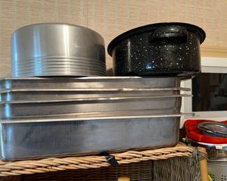 Chafing Dishes, Roaster, Cake Pan