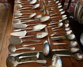 Silverplate Spoons, Spreaders and Serving Pieces