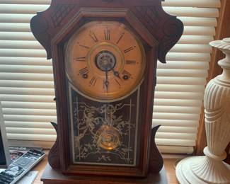 Outstanding antique clock….one of the nicest I’ve seen in a while! Would be a standout in any home. 