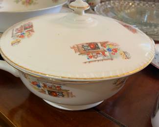 Pretty little vintage serving bowl with lid