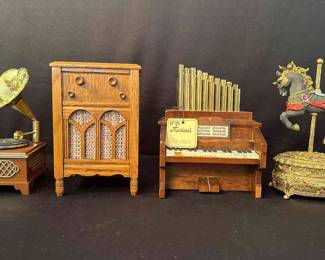 Vintage Music Boxes 