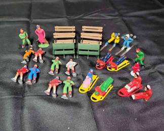 Christmas Village Vintage Lead Figurines 