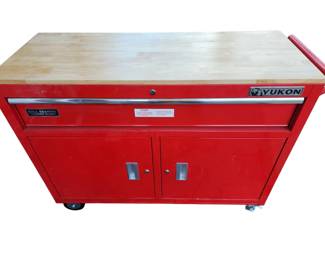 Yukon rolling tool chest