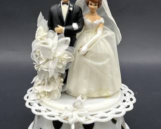 Bride & Groom Wedding Cake Topper