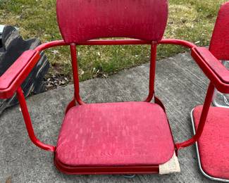 swivel stadium chairs 