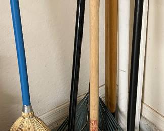 Brooms, Rake, ...