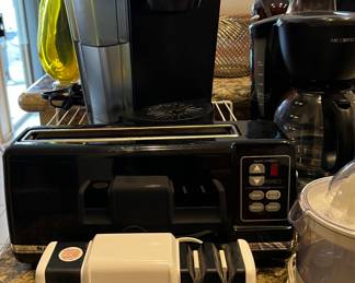 Chef's Choice Knife Sharpener, Mr. Coffee, Keurig, Braun Juicer, Cuisinart Coffee Pot, Hamilton Beach Blender