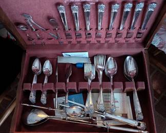Silver plate flatware, service for eight
Rogers silver 