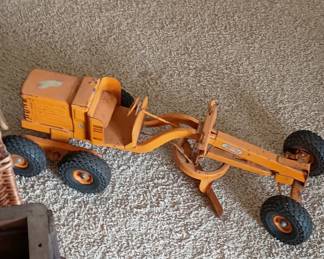 Doepke 24" toy road grader Adams