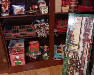 More Christmas decor 