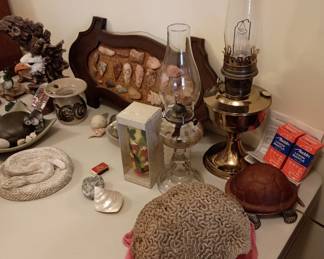 Aladdin oil lamp
Coral