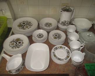 Noritake dish set, progression, Teresa pattern