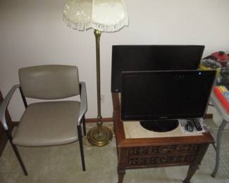 Televisions, chair and end table 