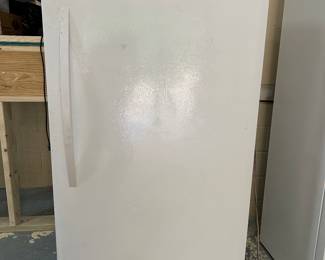 Kenmore refrigerator only - no freezer