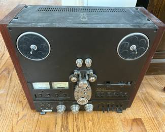 Technics 4 track 1506 reel to reel
