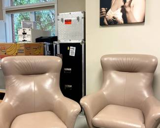 . . . salon chairs -- Monroe poster