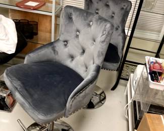 . . . hydraulic salon chairs