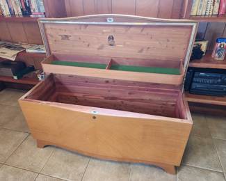 Another Lane Cedar Chest
This one is also $125