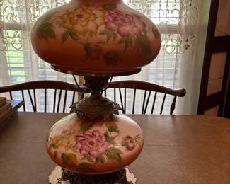 Beautiful Gone With the Wind Lamp approx 20" Tall
