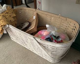 Baby Carrying Vintage Bassette