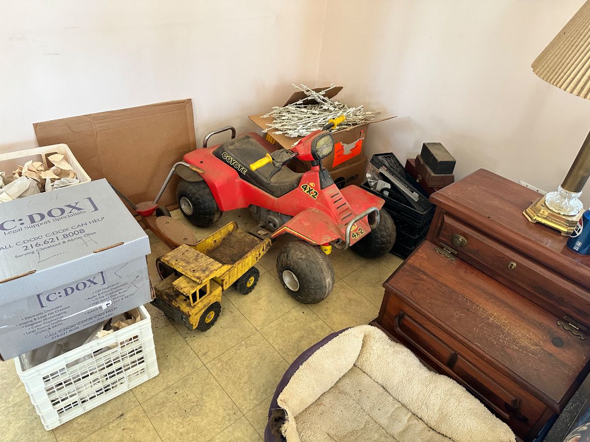 Grasons of Medina, OH 3 Day Estate Sale_Thompson,... starts on 5/2/2024