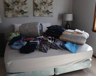 King Size Bed, Kenneth Cole Bedding and More Clothes!