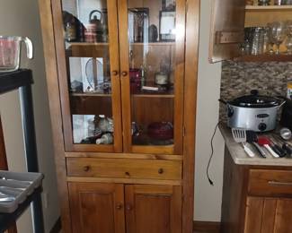 Kitchen Hutch!