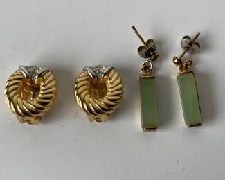 Lot 4390 Vtg Burberrys Clip On Earrings  Piereced Jade Earrings  Unmarked