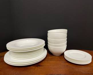 Lot 4383 Villeroy  Boch Dishware  Plates  Bowls
