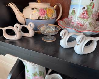 Set of four vintage swan napkin ring holders