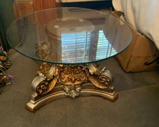 Glass top pedestal table
