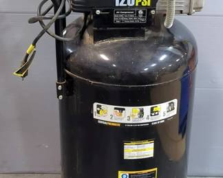 Central Pneumatic 2.5 HP 21 Gallon 125 Maximum PSI Wheeled Air Compressor