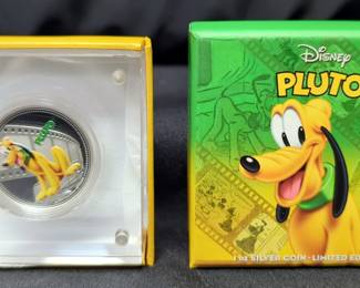 2014 New Zealand Mint Niue 1 Troy Ounce .999 Fine Silver Disney Characters "Goofy" And "Pluto" Colorized Coins In Acrylic Displays