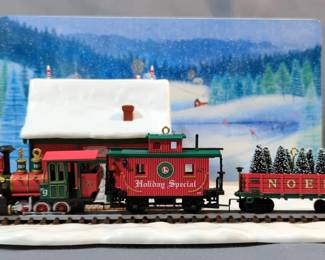 Hallmark Keepsake Ornament 2003 Club Exclusive Lionel Holiday Special, Set Of 3 Ornaments With Display Scene, In Box