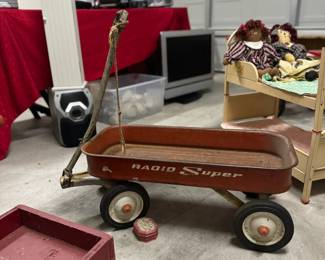 Vintage Radio Super Flyer little red wagon.