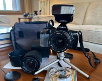 Minolta Maxxum 3000i 35mm Film Camera Kit